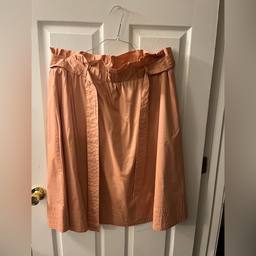 Misses NWT midi skirt with belt and side pockets